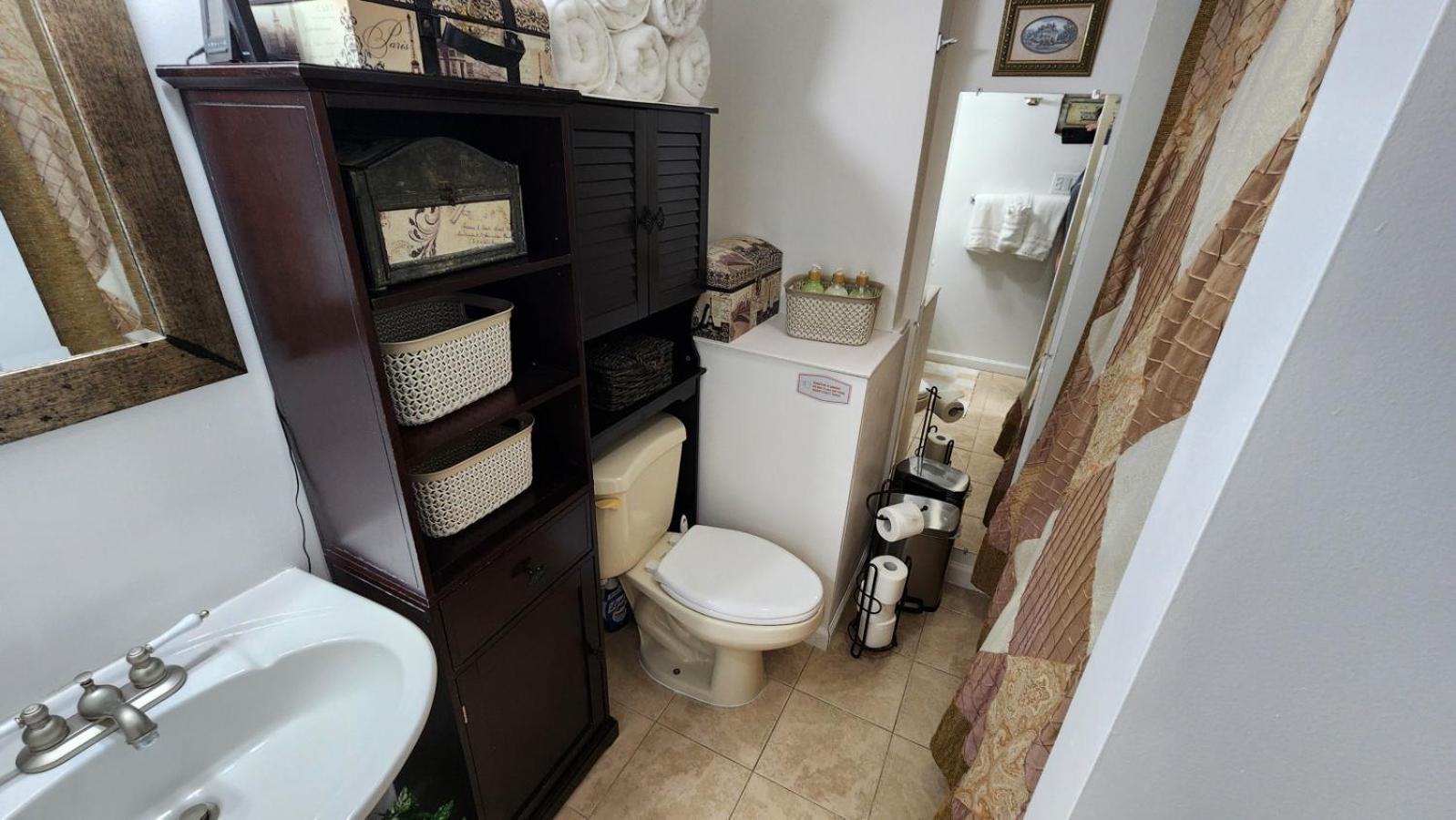 The Cozy Nook Basement To Yourself